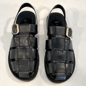 ZARA Black Leather Fisherman Sandal EU 39 Size 8